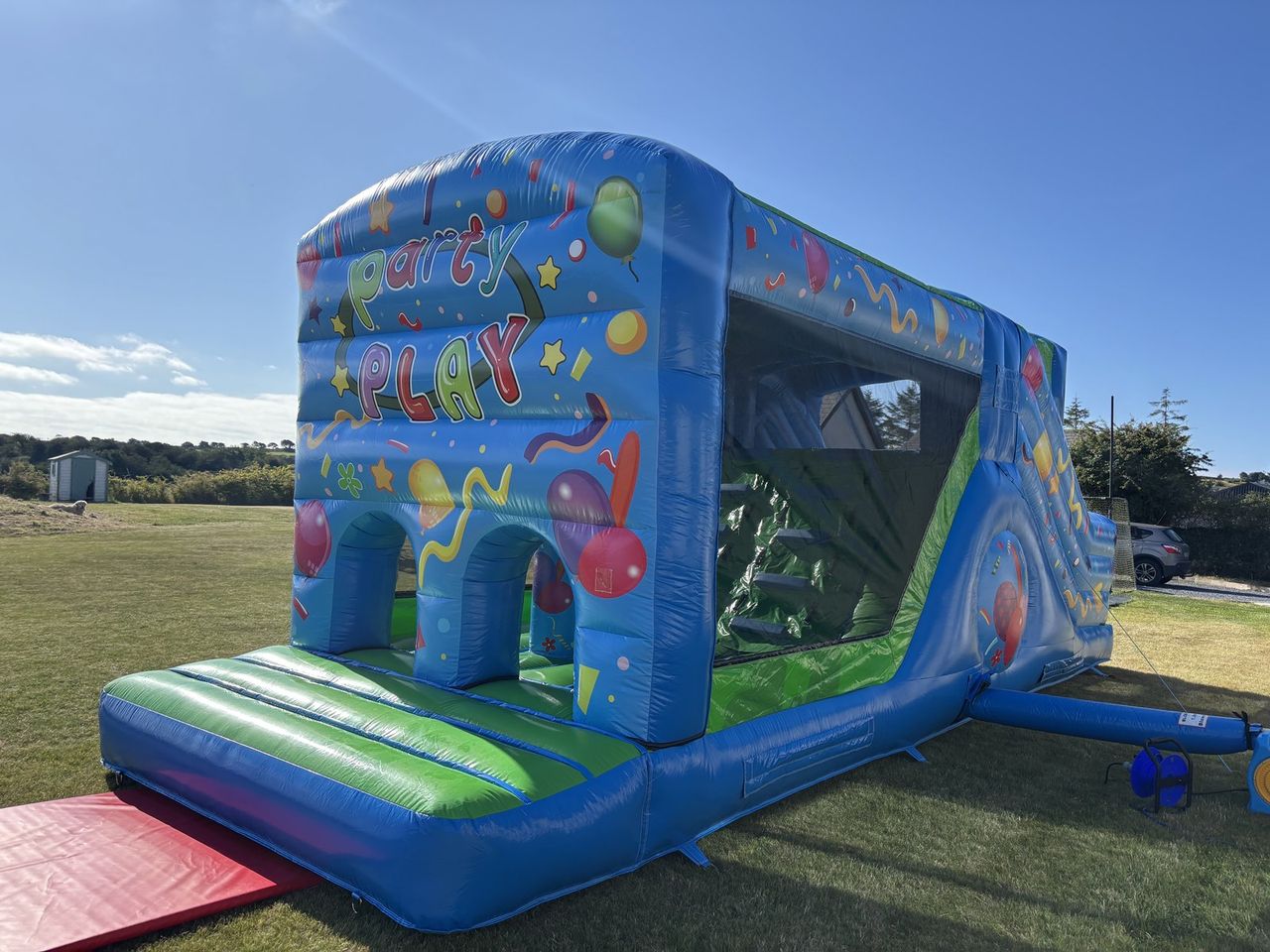 30ft Party Time Fun Run With Slide photo 3