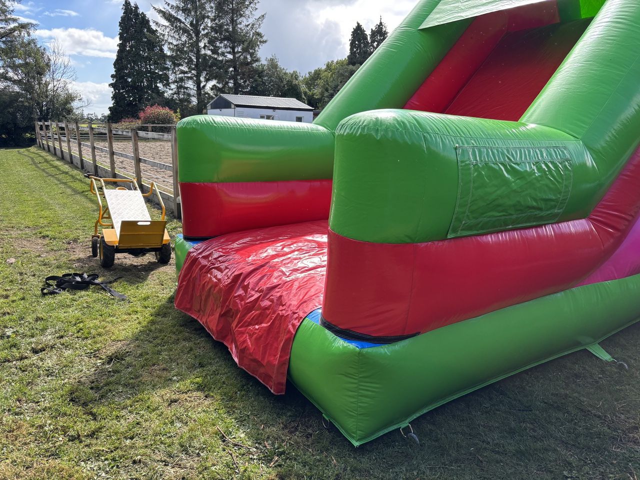 42ft Party Time Fun Run With 8ft Slide photo 3