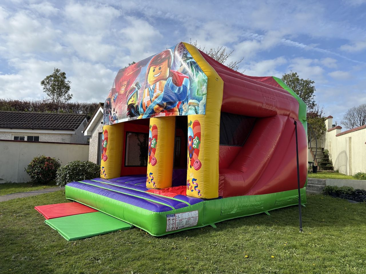 Lego combo bouncy castle photo 4